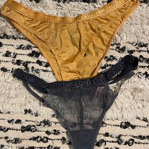 Lot of 2 Victoria Secret logo size large NWT